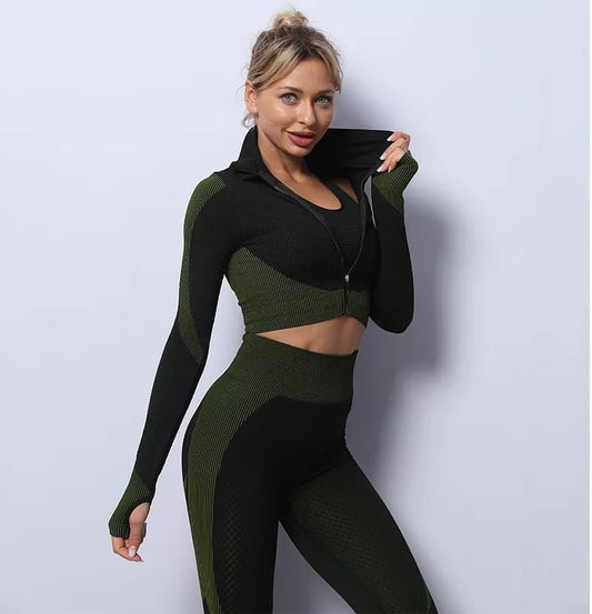 Nahtloses Fitness-Set: 3-teilig für deinen perfekten Look!