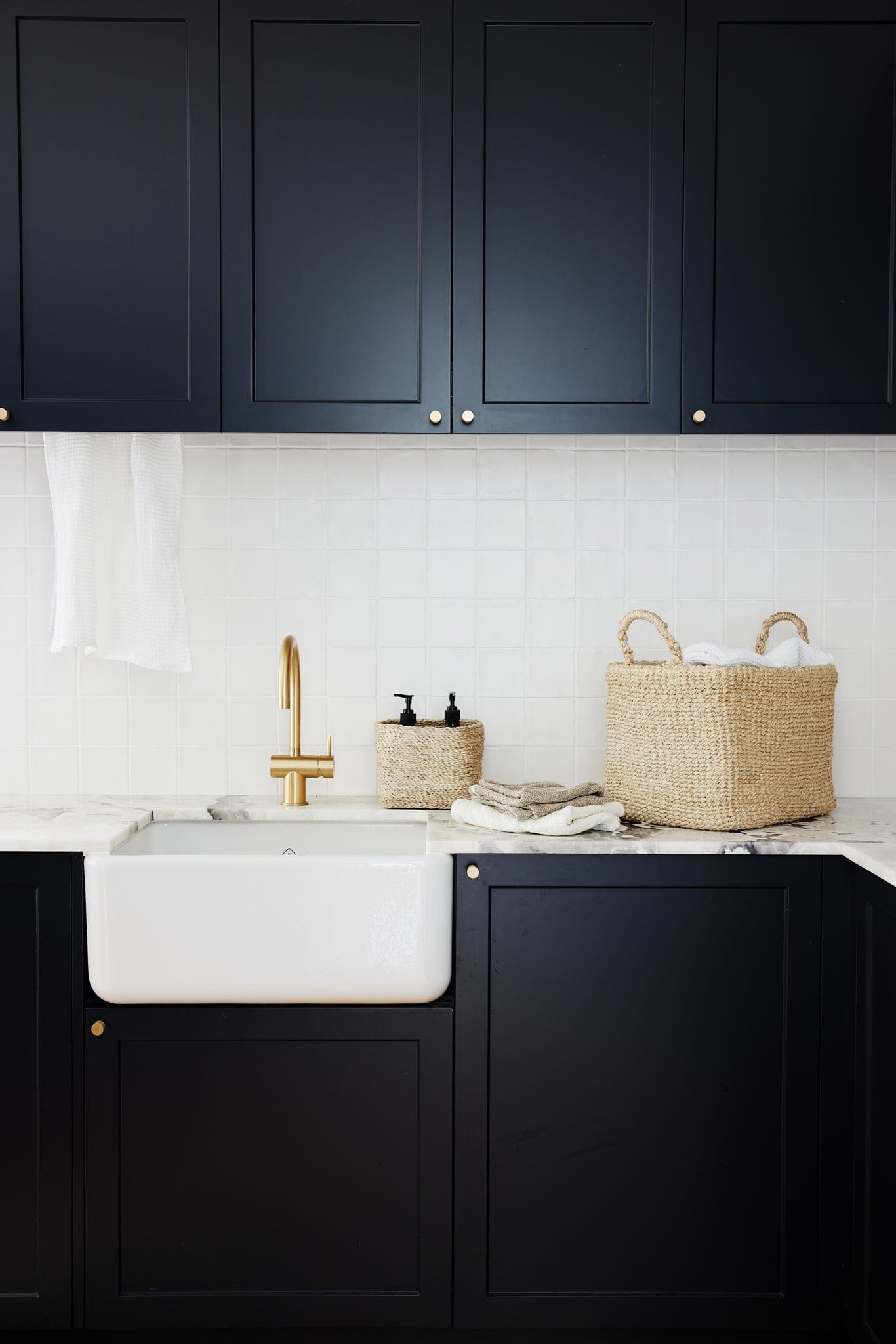 Elegantes Handtuch aus handgewebtem Stoff - Reinweiß