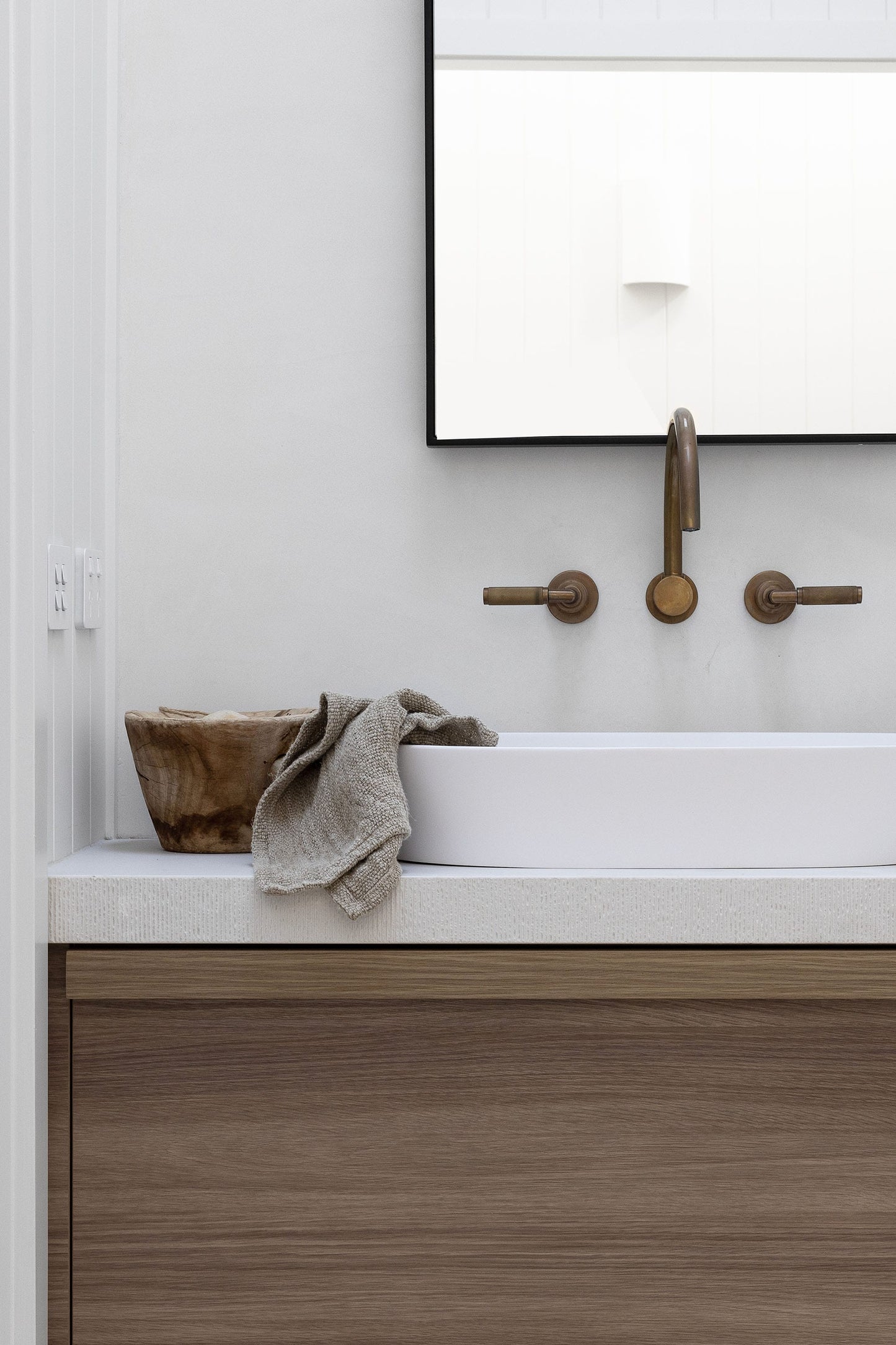 Saba Handtuch aus edlem Naturleinen