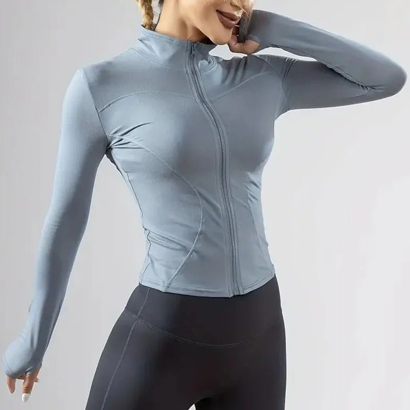 Sportliche Eleganz: Trendige Trainingsjacke mit Reißverschluss