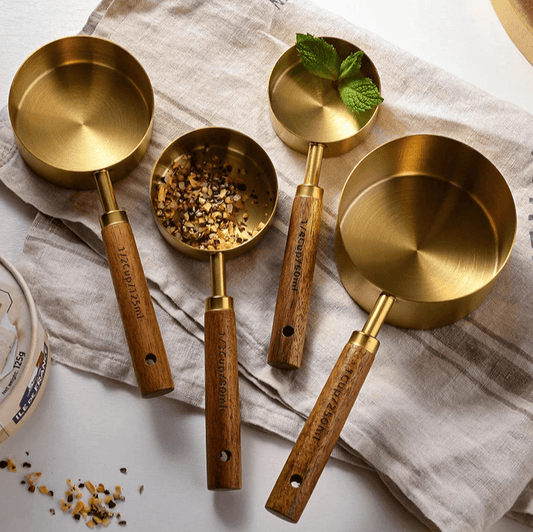 Exklusives 8-teiliges Messset aus Walnussholz