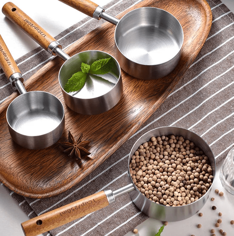 Exklusives 8-teiliges Messset aus Walnussholz