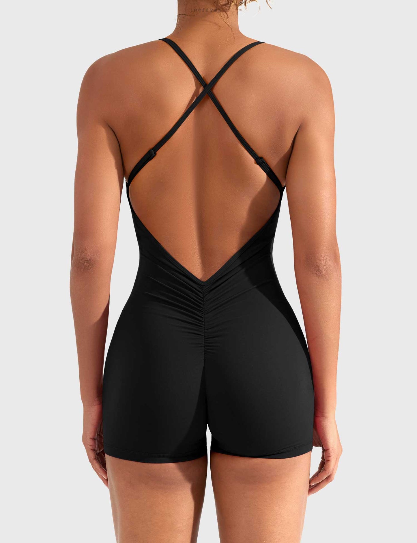 Ironfit Liza Jumpsuit mit V-Rücken